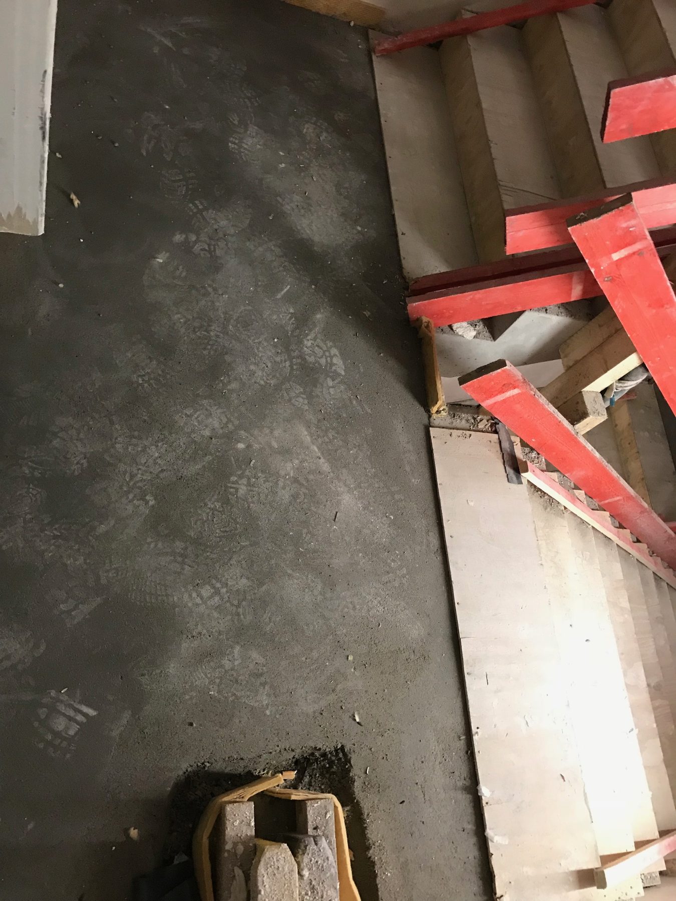 Estrich: Estrich Treppenhauspodest